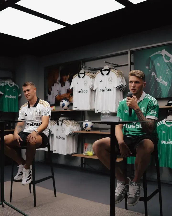 Piłkarze Legii odpowiadają na pytania kibiców w fanstore